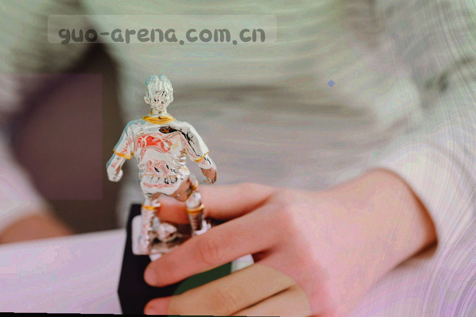 电脑端新版导航把轮次安排与近期战绩并排显示的界面局部